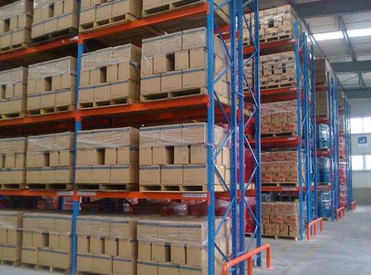 河北貨架：家具行業有什么樣的倉庫貨架存儲？
